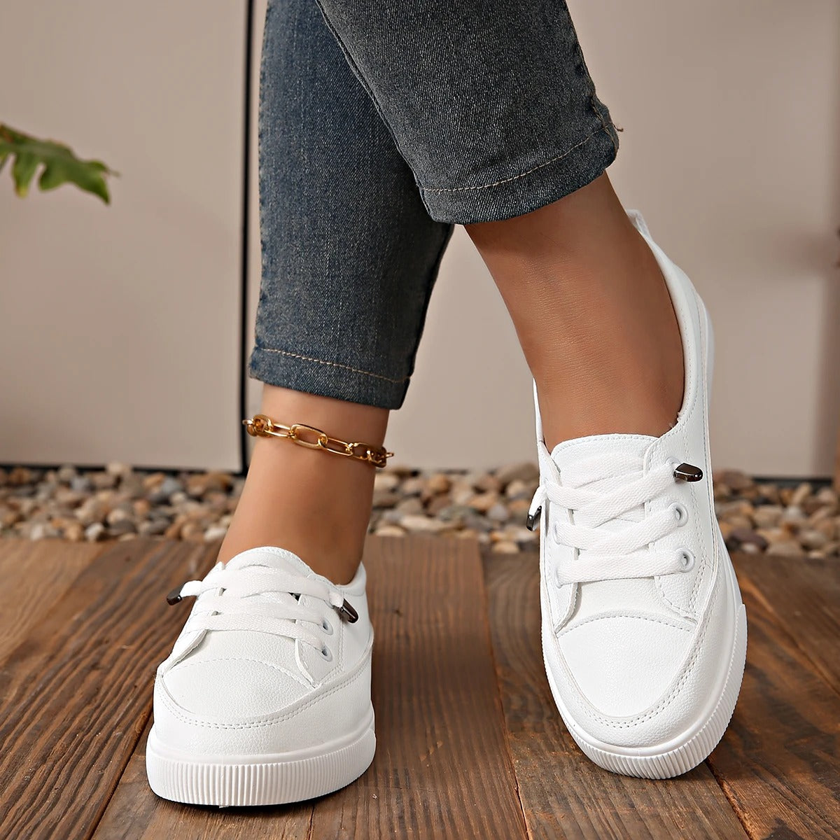 The Elara™ – Sleek White Trainer