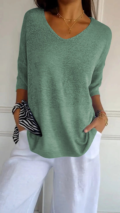 HONORIA | CLASSIC V-NECK SWEATER