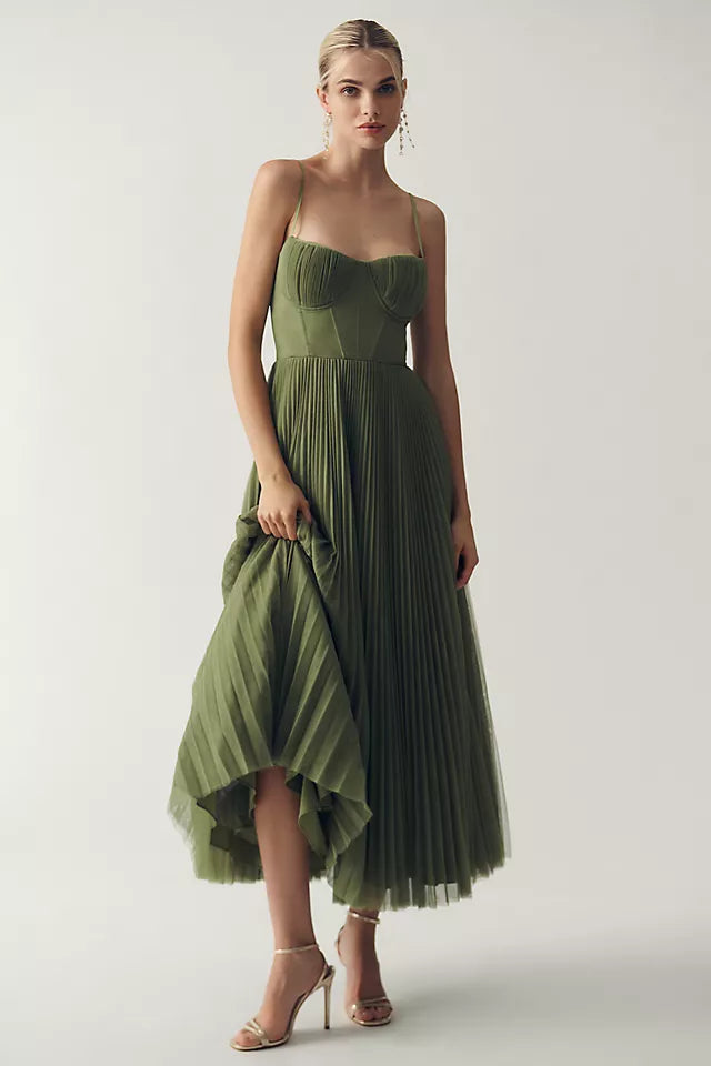 VARELLE™ | Kleid mit modellierter Silhouette
