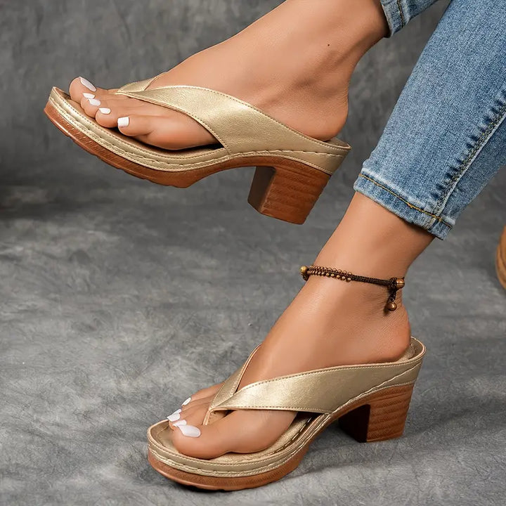 Ascend™ | Orthopädischer Slipper mit Absatz